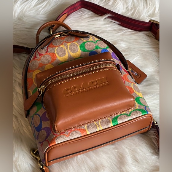 CJ878 - Coach Charter Backpack 18 in Rainbow Signature Canvas - Picture 5 of 12